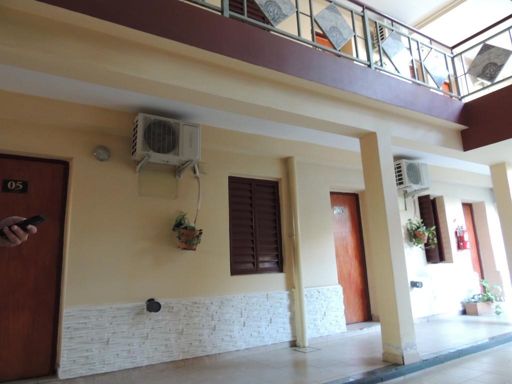 San Miguel de Tucumán La Pergola Hotel Tucuman المظهر الخارجي الصورة